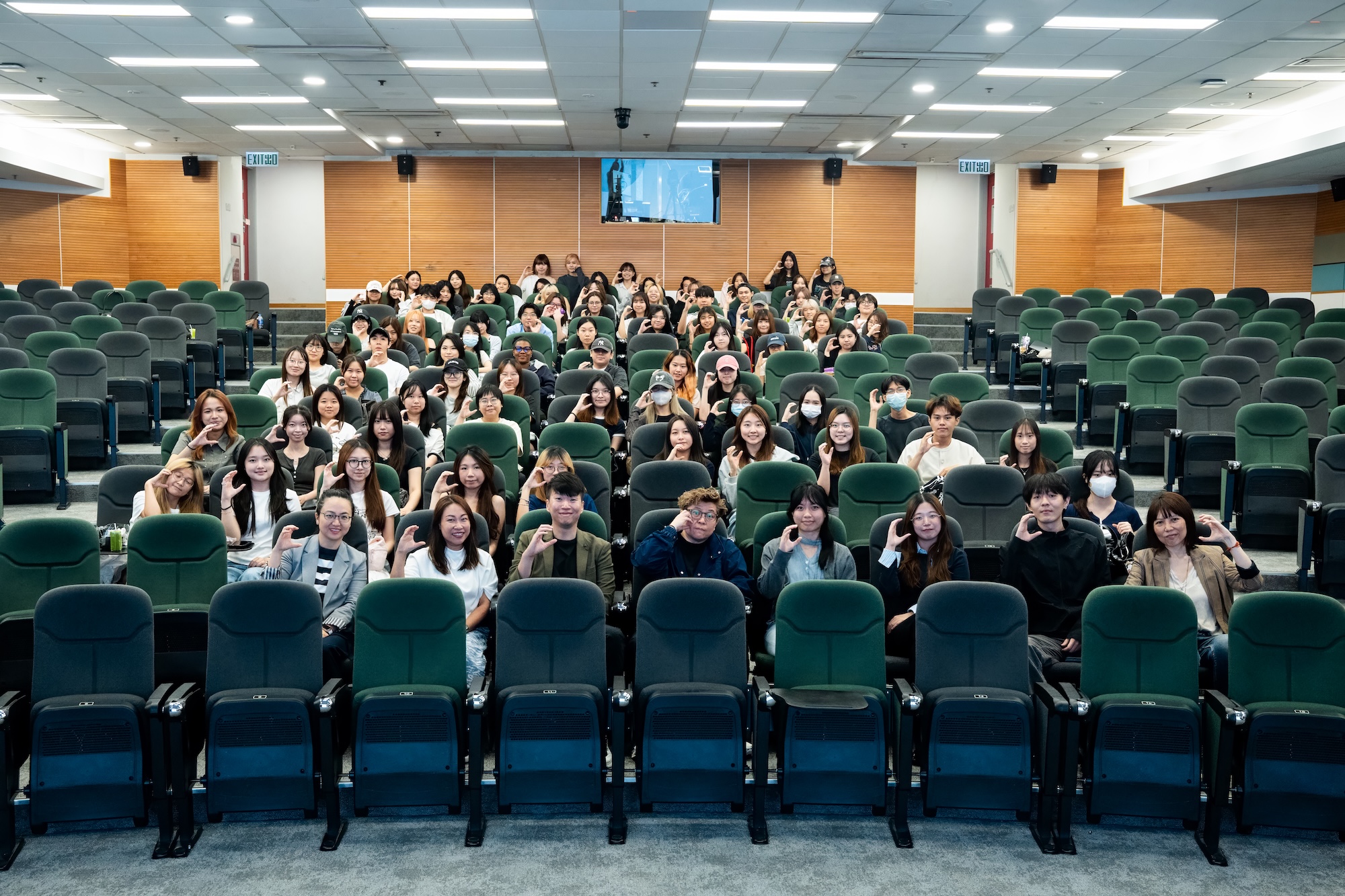 Bilibili Manager Shares Industry Insights at Annual Internship Briefing